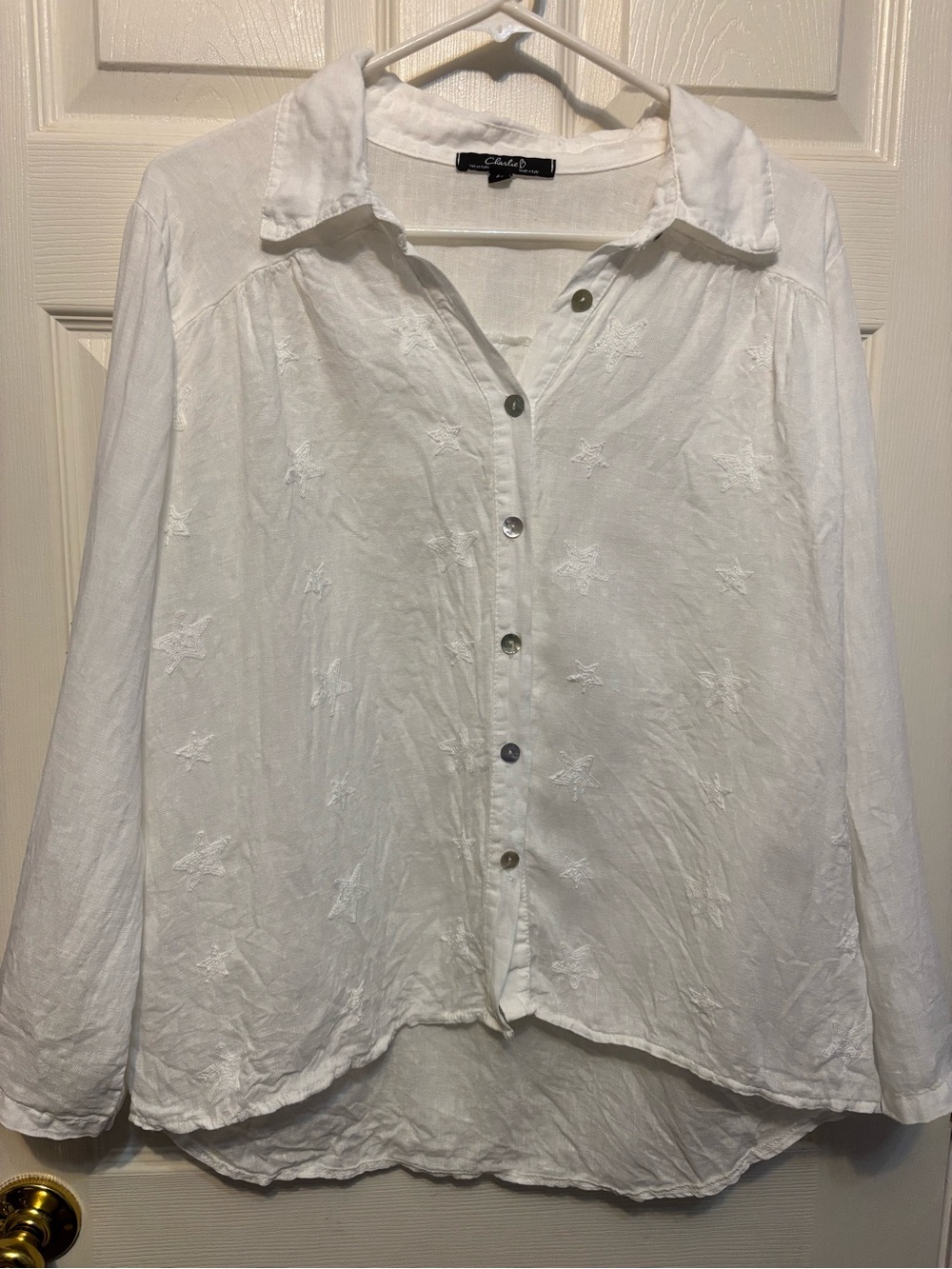Women’s White Star-Embroidered Linen Button-Front Shirt - Small